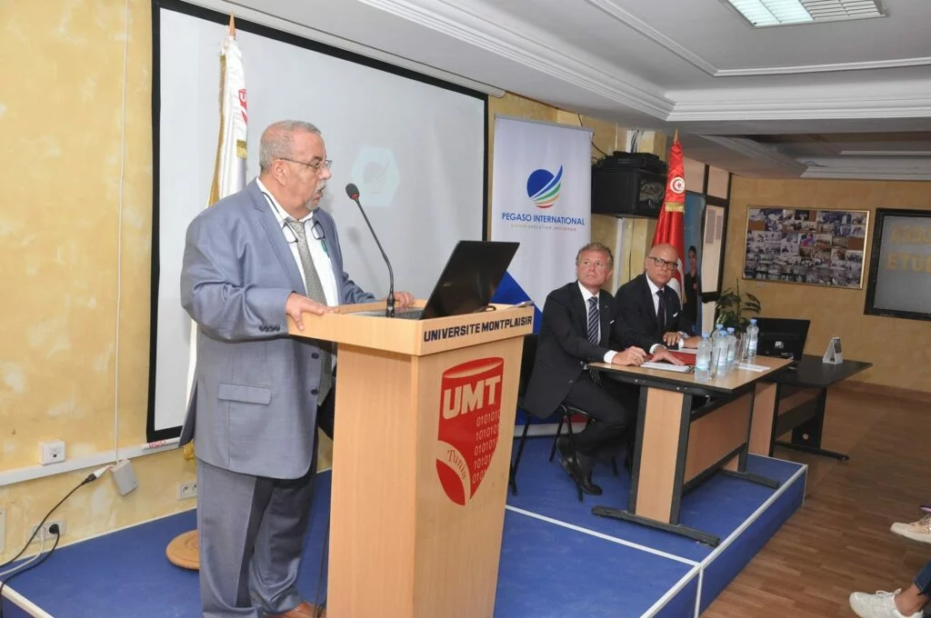 Signature d’un partenariat pour un diplôme international signature d’un partenariat pour un diplôme international(4)