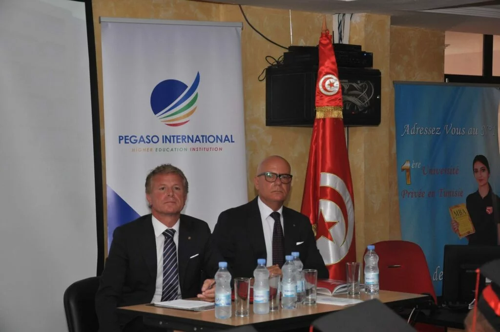 Signature d’un partenariat pour un diplôme international signature d’un partenariat pour un diplôme international(7)